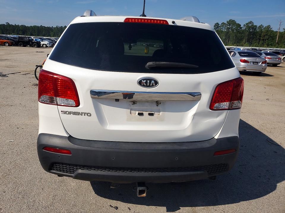 2013 Kia Sorento მანქანა იყიდება აუქციონზე, vin: 5XYKT4A61DG409943, აუქციონის ნომერი: 59901156