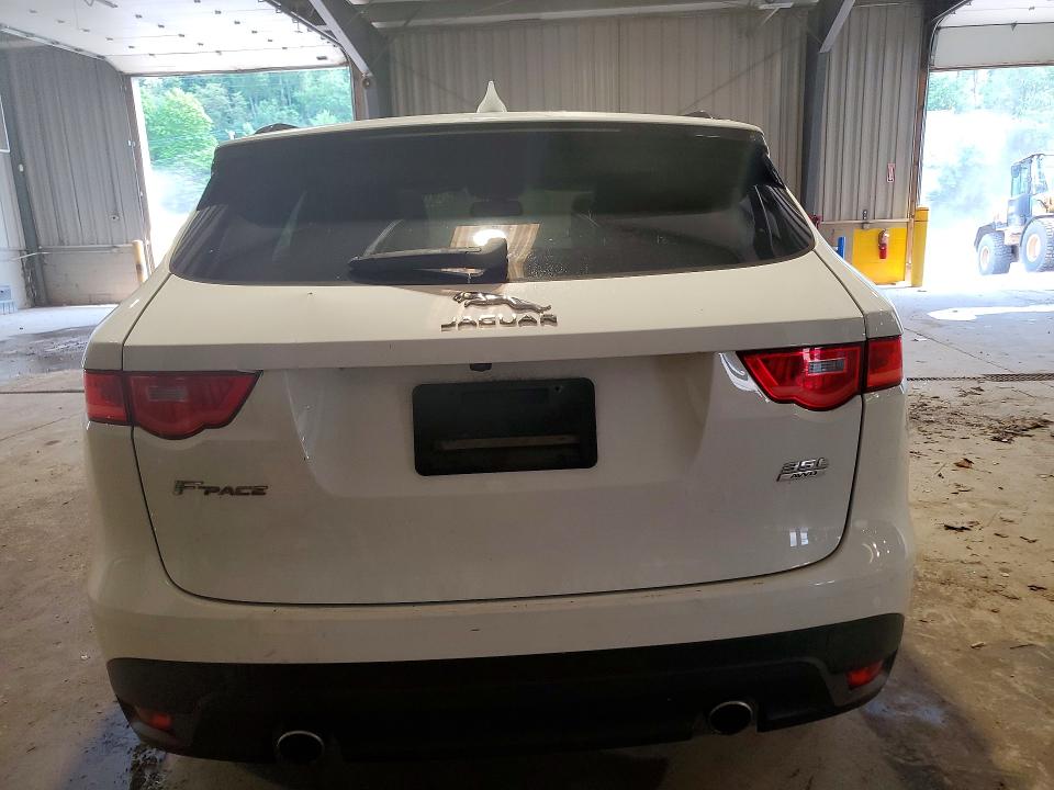 Продажа на аукционе авто 2017 Jaguar F-pace, vin: SADCJ2BV8HA884228, номер лота: 61043136