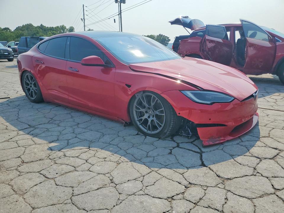 63051176 :رقم المزاد ، 5YJSA1E50NF487290 vin ، 2022 Tesla Model S مزاد بيع