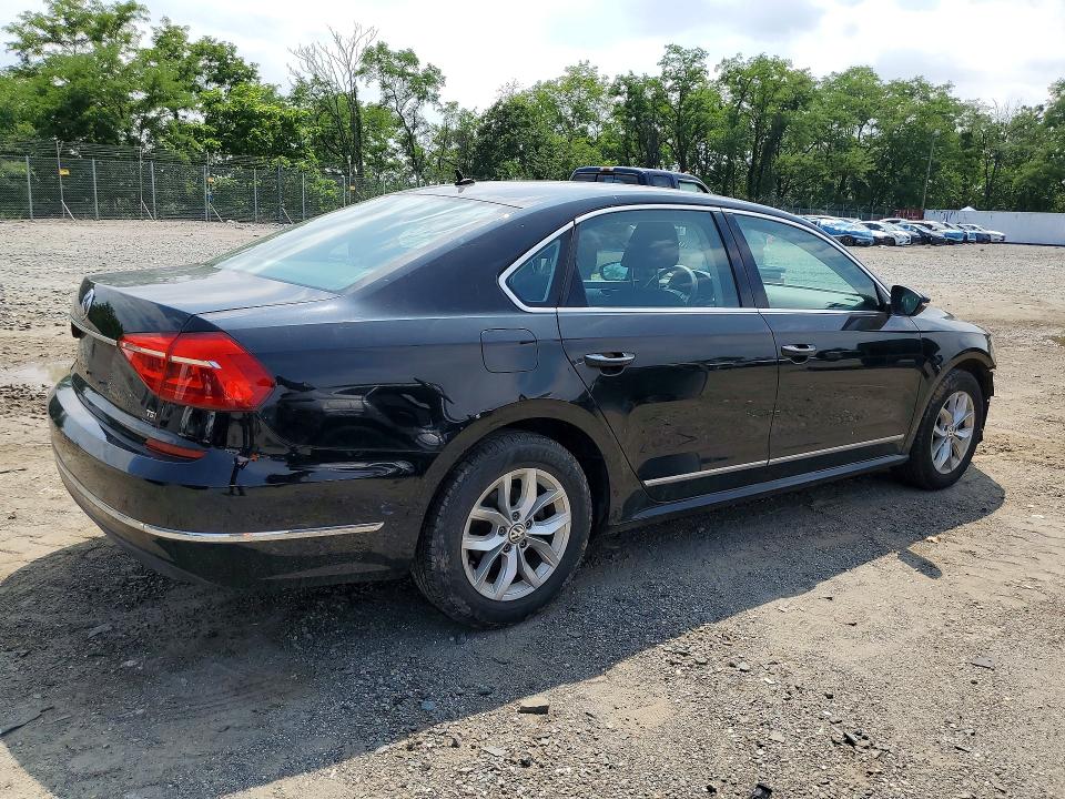 61296386 :رقم المزاد ، 1VWAS7A39GC030636 vin ، 2016 Volkswagen Passat مزاد بيع
