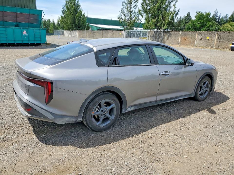 2026 Kia K4 მანქანა იყიდება აუქციონზე, vin: 3KPFT4DE6TE321521, აუქციონის ნომერი: 59728456