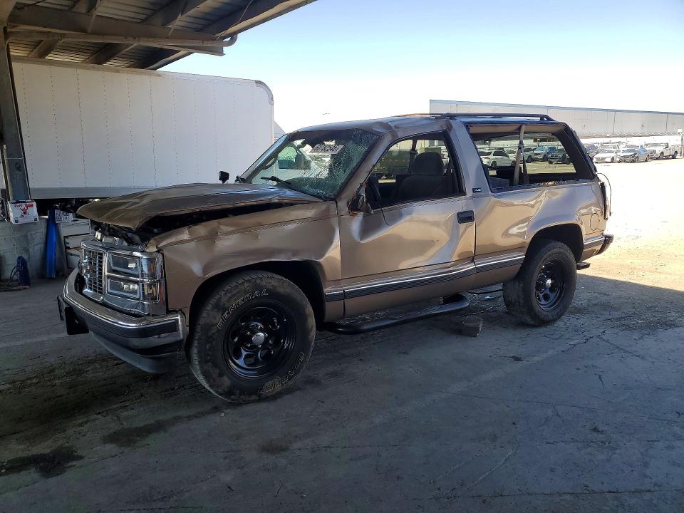 60782546 :رقم المزاد ، 3GKEC18R9TG513175 vin ، 1996 Gmc Yukon مزاد بيع