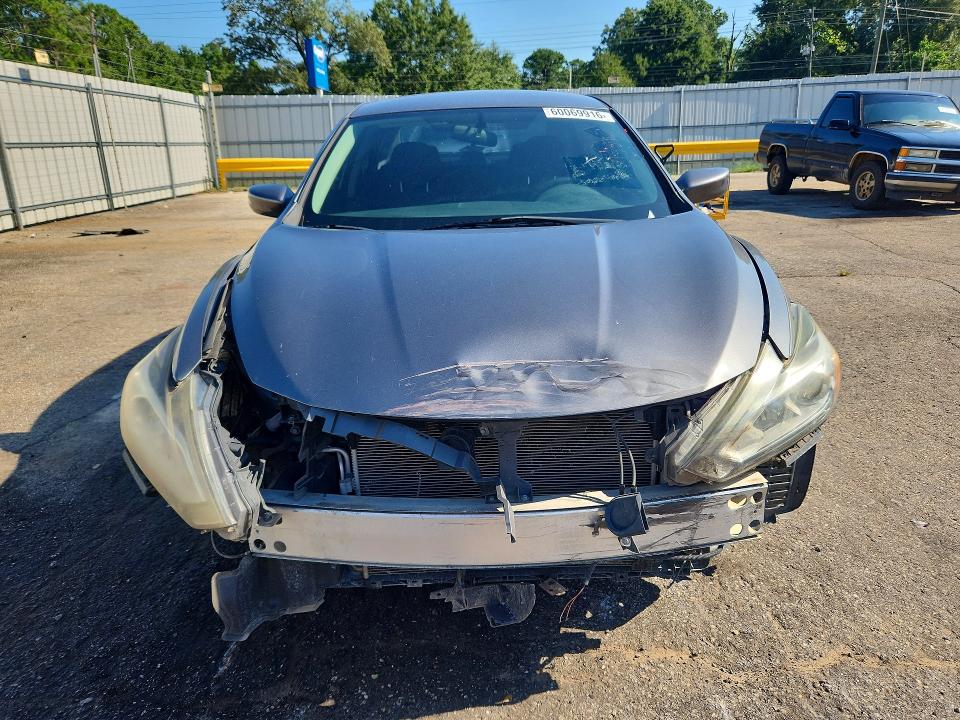 2017 Nissan Altima მანქანა იყიდება აუქციონზე, vin: 1N4AL3AP1HN323874, აუქციონის ნომერი: 60069916