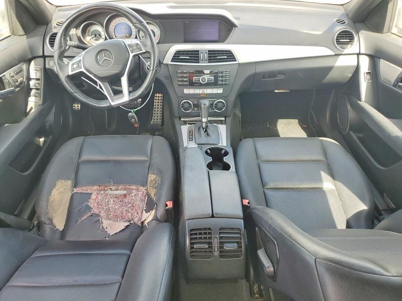 2012 Mercedes-benz C მანქანა იყიდება აუქციონზე, vin: WDDGF4HB7CR214578, აუქციონის ნომერი: 62782346