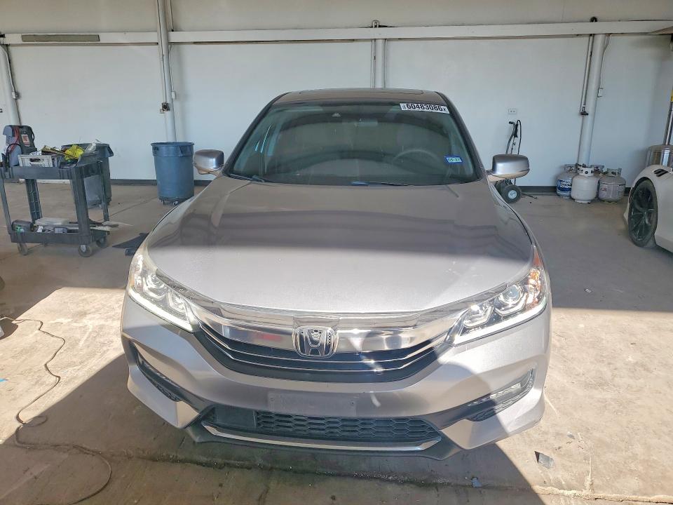 2017 Honda Accord მანქანა იყიდება აუქციონზე, vin: 1HGCR2F04HA196618, აუქციონის ნომერი: 60483086