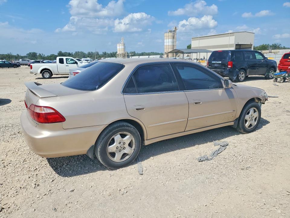 59124376 :رقم المزاد ، 1HGCG1653YA059505 vin ، 2000 Honda Accord مزاد بيع