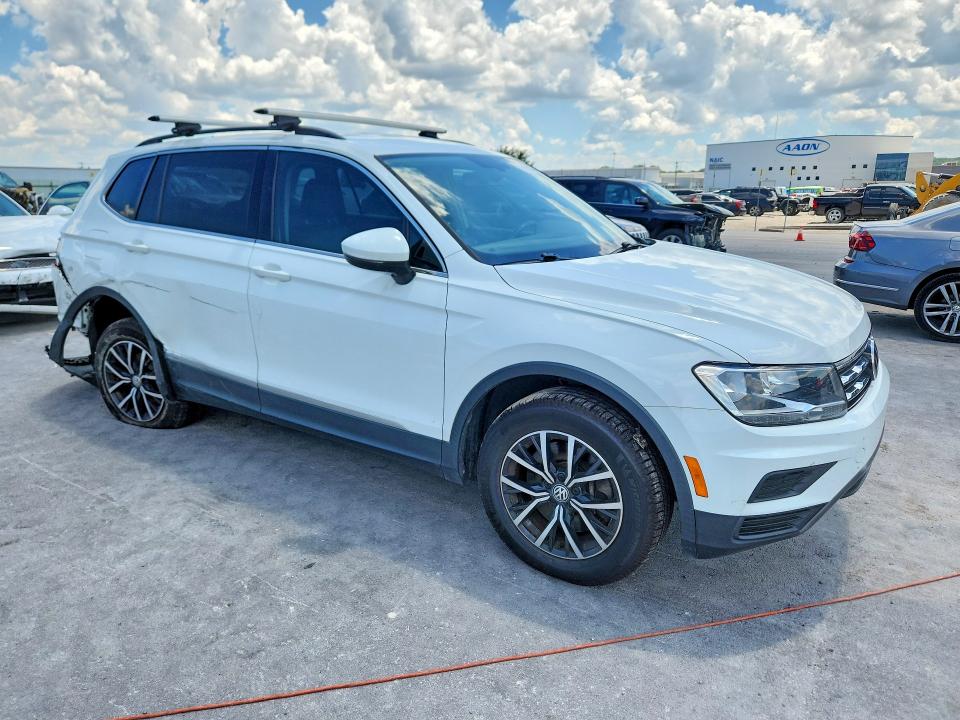 60944466 :رقم المزاد ، 3VV3B7AX3LM155821 vin ، 2020 Volkswagen Tiguan مزاد بيع