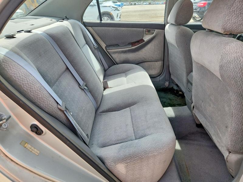 60775716 :رقم المزاد ، 2T1BR38EX4C174380 vin ، 2004 Toyota Corolla مزاد بيع