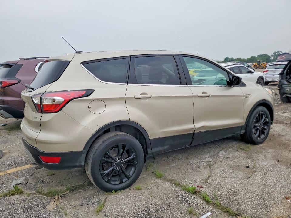2017 Ford Escape მანქანა იყიდება აუქციონზე, vin: 1FMCU0GD9HUA99637, აუქციონის ნომერი: 61540666