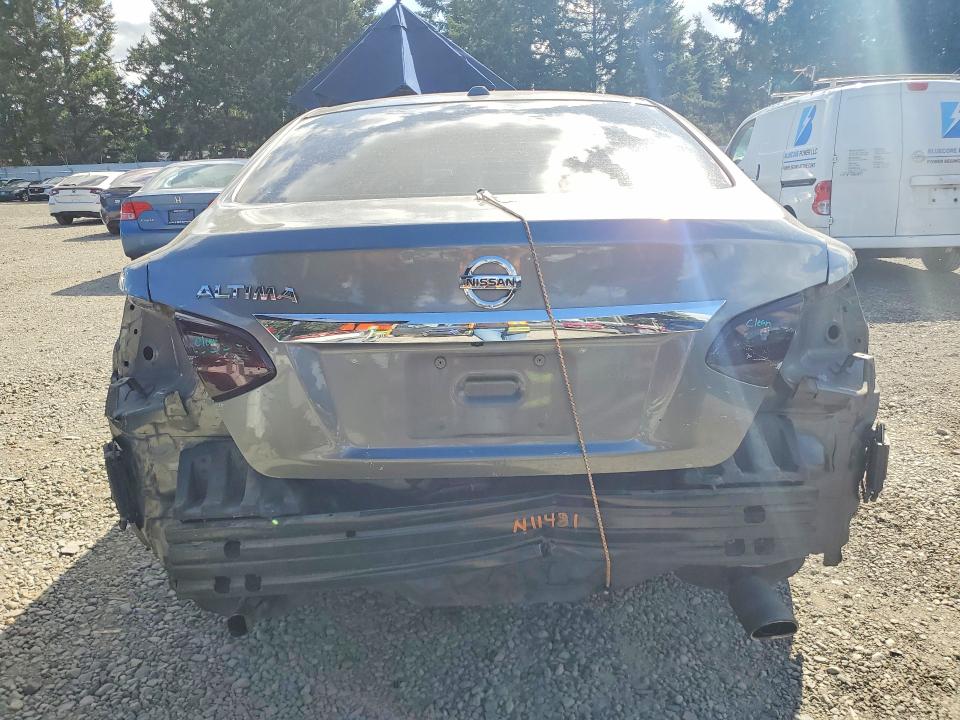 62696576 :رقم المزاد ، 1N4AL3AP2JC175557 vin ، 2018 Nissan Altima مزاد بيع