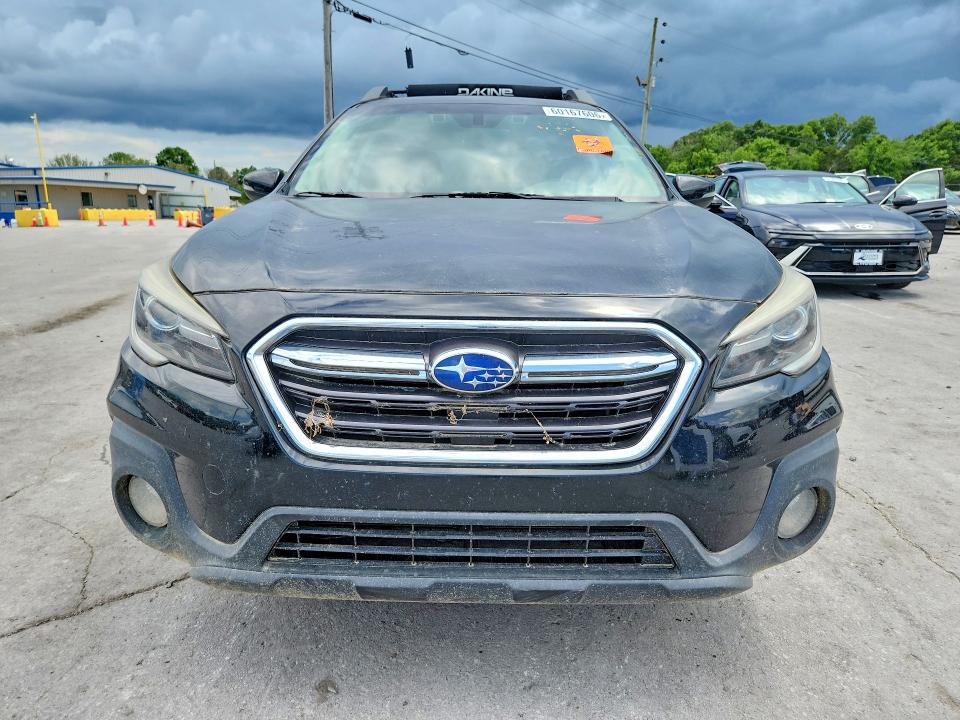 60167606 :رقم المزاد ، 4S4BSANC5J3200783 vin ، 2018 Subaru Outback مزاد بيع