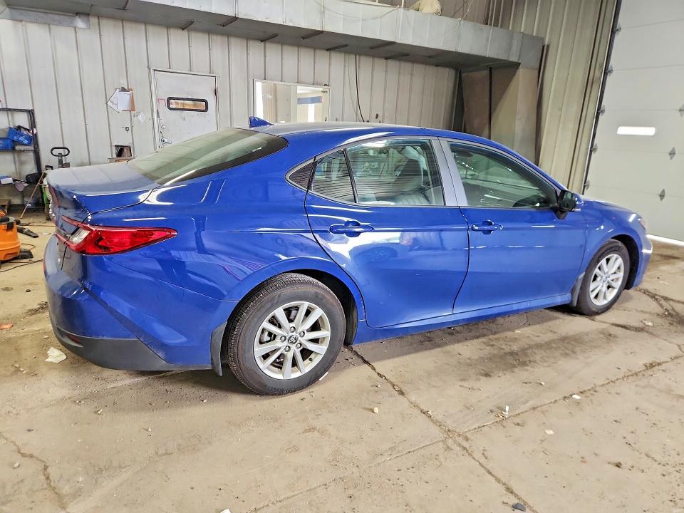 Продаж на аукціоні авто 2025 Toyota Camry, vin: 4T1DAACK8SU204053, номер лоту: 61325036