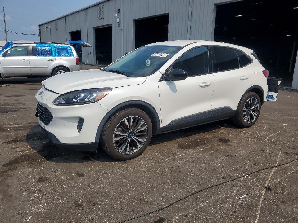 62637396 :رقم المزاد ، 1FMCU0BZ5MUA94478 vin ، 2021 Ford Escape مزاد بيع