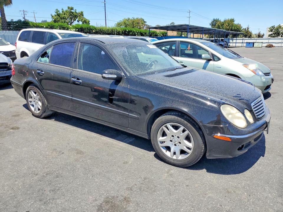 61520956 :رقم المزاد ، WDBUF65J25A660996 vin ، 2005 Mercedes-benz E مزاد بيع
