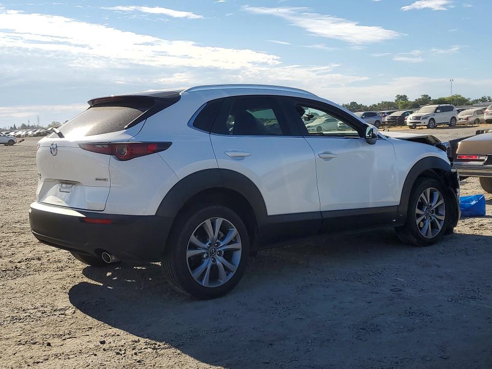 61880126 :رقم المزاد ، 3MVDMBCL4NM435887 vin ، 2022 Mazda Cx-30 مزاد بيع