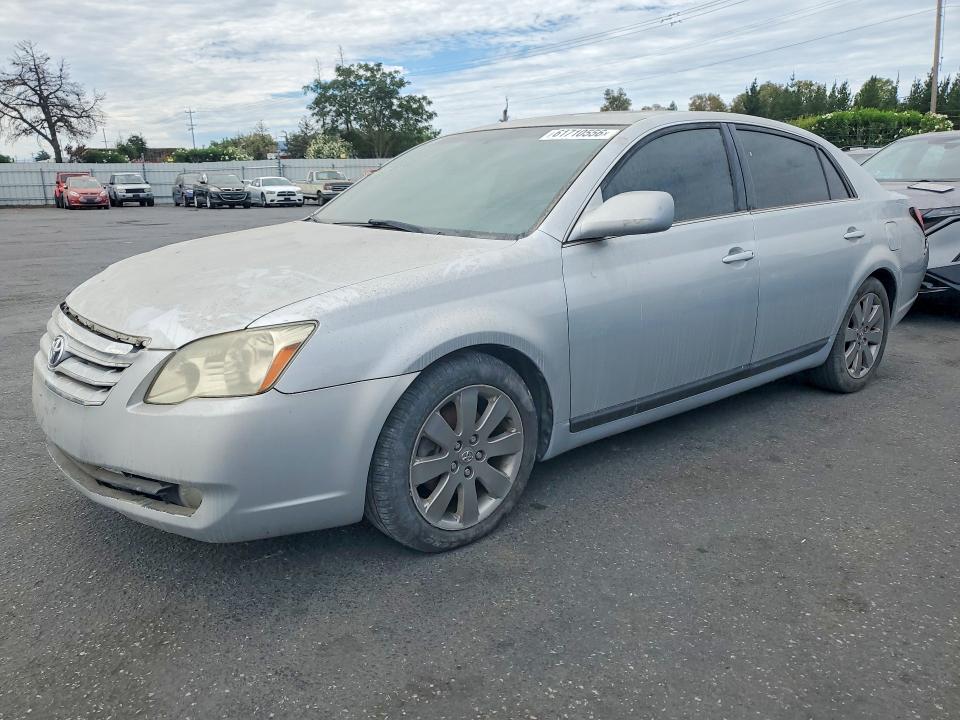 Продажа на аукционе авто 2005 Toyota Avalon, vin: 4T1BK36B75U051813, номер лота: 61710556