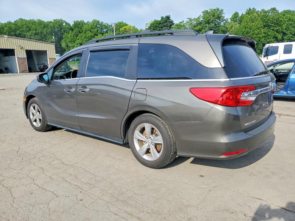 Продаж на аукціоні авто 2018 Honda Odyssey, vin: 5FNRL6H70JB070183, номер лоту: 60701776
