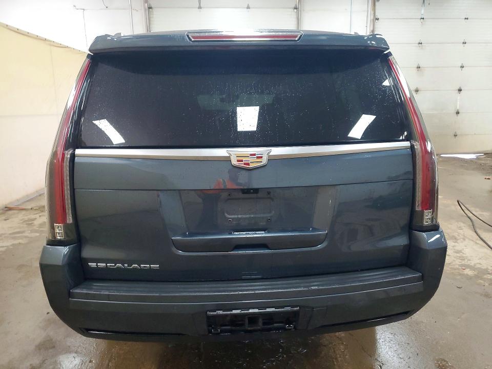 2019 Cadillac Escalade მანქანა იყიდება აუქციონზე, vin: 1GYS4HKJXKR275689, აუქციონის ნომერი: 62206526