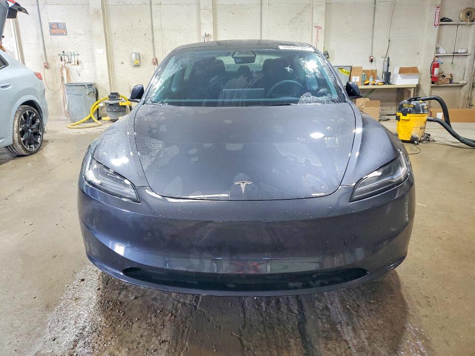 Продажа на аукционе авто 2024 Tesla Model 3, vin: 5YJ3E1EB9RF736593, номер лота: 60047306