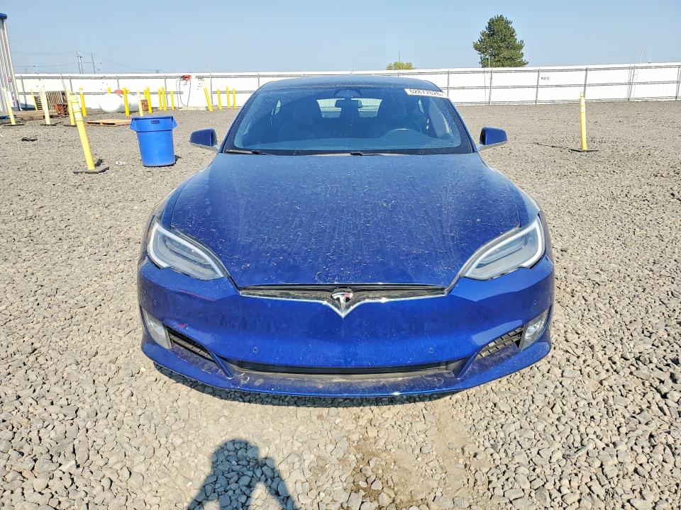 62877026 :رقم المزاد ، 5YJSA1E26LF415416 vin ، 2020 Tesla Model S مزاد بيع