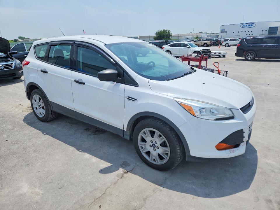 62252696 :رقم المزاد ، 1FMCU0F77GUA52679 vin ، 2016 Ford Escape مزاد بيع