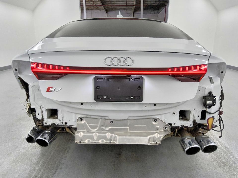 Продажа на аукционе авто 2025 Audi S7, vin: WAURFBF22SN016679, номер лота: 62639246