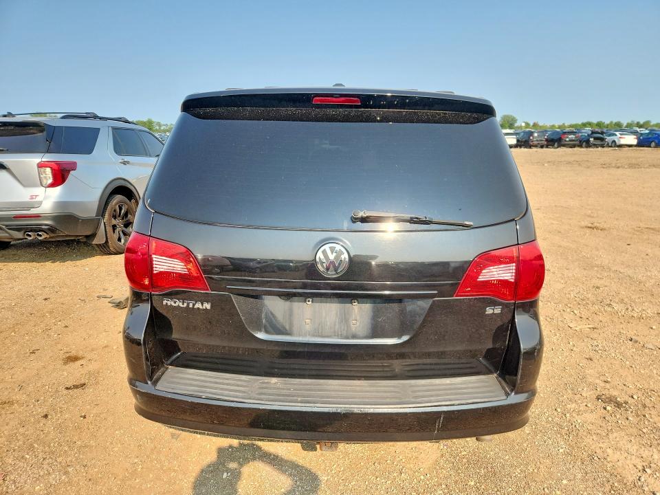 2011 Volkswagen Routan მანქანა იყიდება აუქციონზე, vin: 2V4RW3DG9BR670806, აუქციონის ნომერი: 61477926