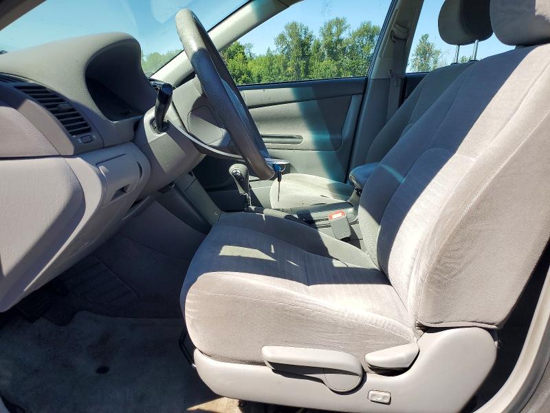 60887146 :رقم المزاد ، JTDBE32K953034485 vin ، 2005 Toyota Camry مزاد بيع