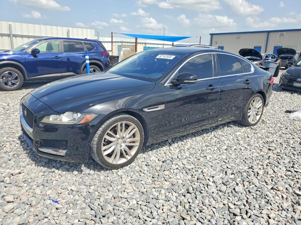 60162606 :رقم المزاد ، SAJBE4BV7GCY02873 vin ، 2016 Jaguar Xf مزاد بيع