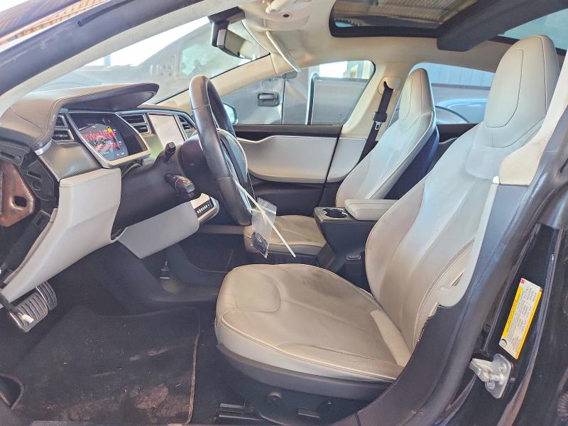 2013 Tesla Model S მანქანა იყიდება აუქციონზე, vin: 5YJSA1DP0DFP15418, აუქციონის ნომერი: 62860636