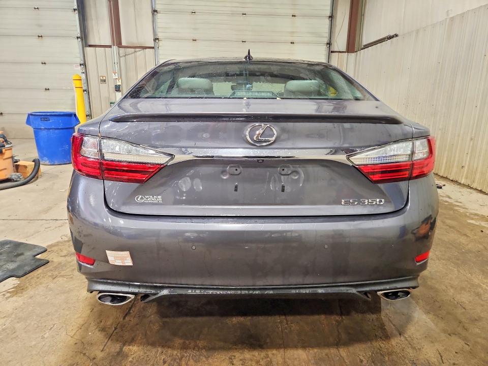 61629466 :رقم المزاد ، 58ABK1GG5JU084522 vin ، 2018 Lexus Es مزاد بيع