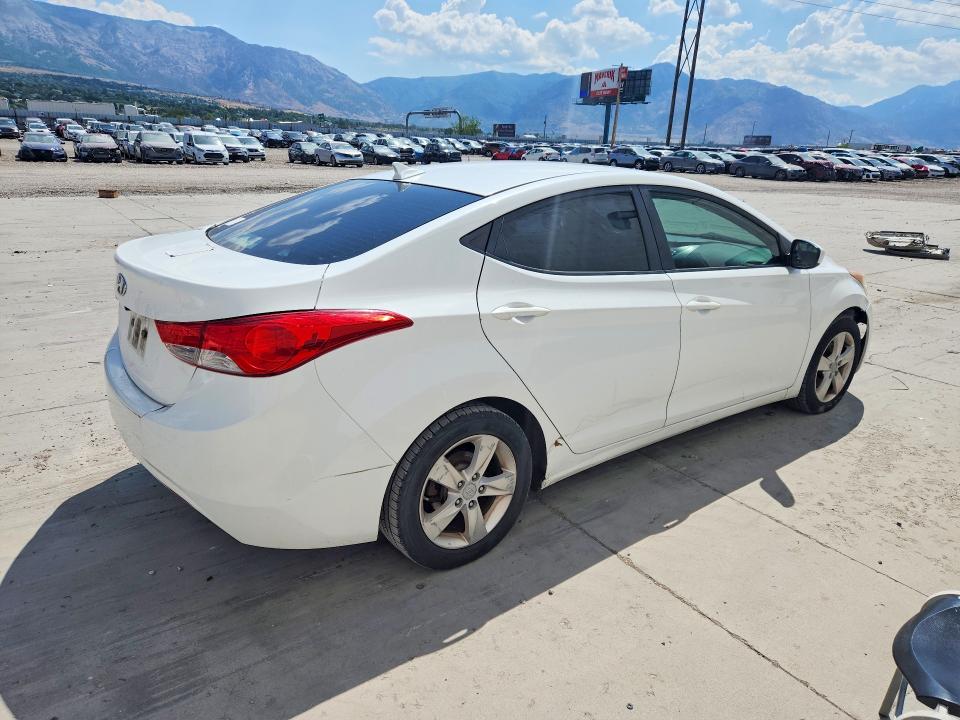 61047286 :رقم المزاد ، 5NPDH4AE7DH170442 vin ، 2013 Hyundai Elantra مزاد بيع