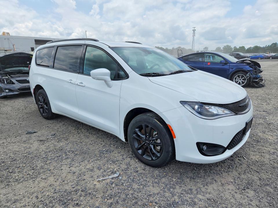 60192656 :رقم المزاد ، 2C4RC3BG7LR267821 vin ، 2020 Chrysler Pacifica مزاد بيع