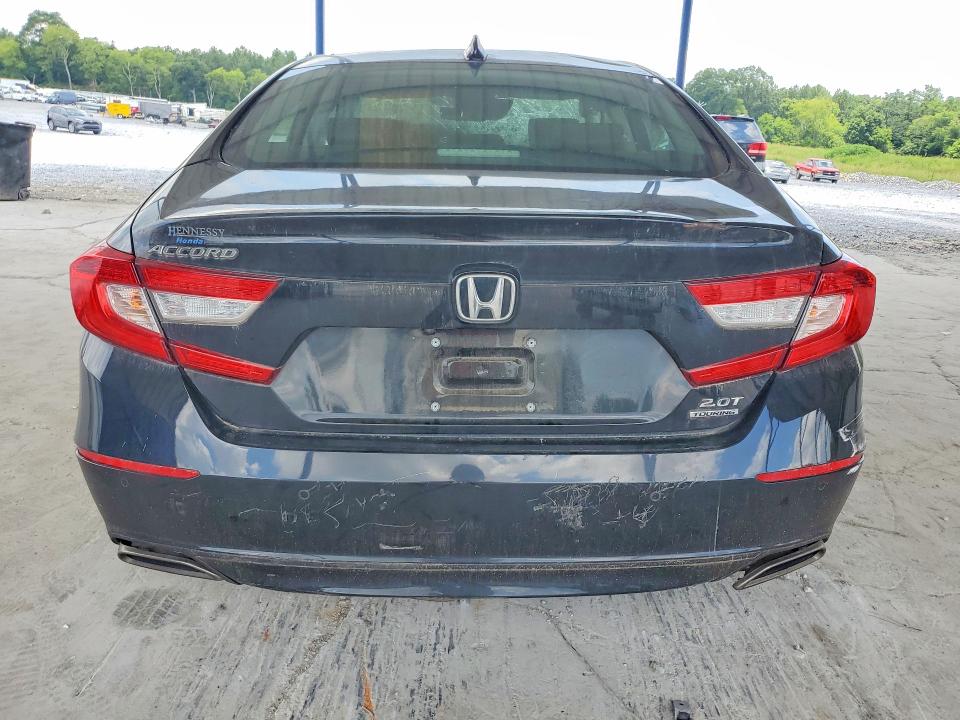 2018 Honda Accord მანქანა იყიდება აუქციონზე, vin: 1HGCV2F92JA051979, აუქციონის ნომერი: 64020386