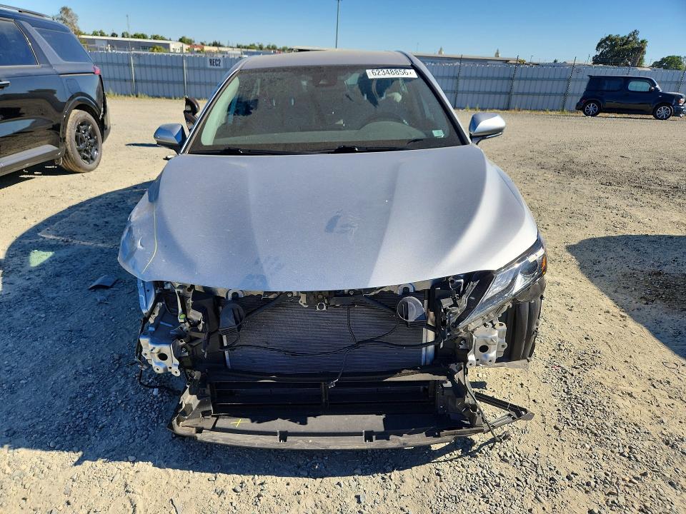 62348856 :رقم المزاد ، 4T1K31AK1MU556110 vin ، 2021 Toyota Camry مزاد بيع