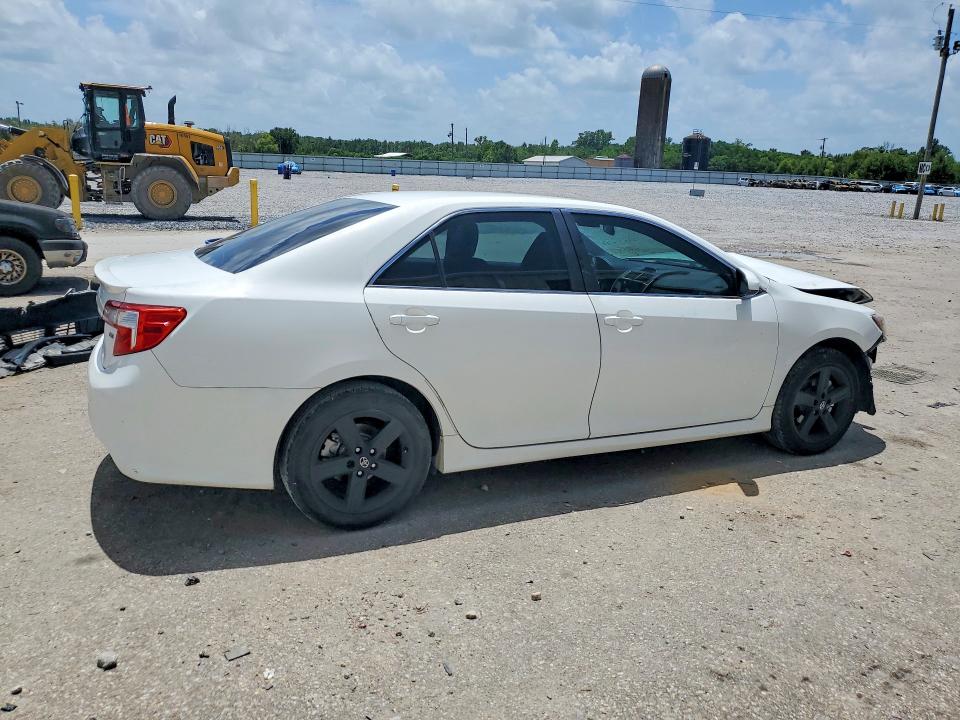 61705696 :رقم المزاد ، 4T1BF1FKXCU541233 vin ، 2012 Toyota Camry مزاد بيع