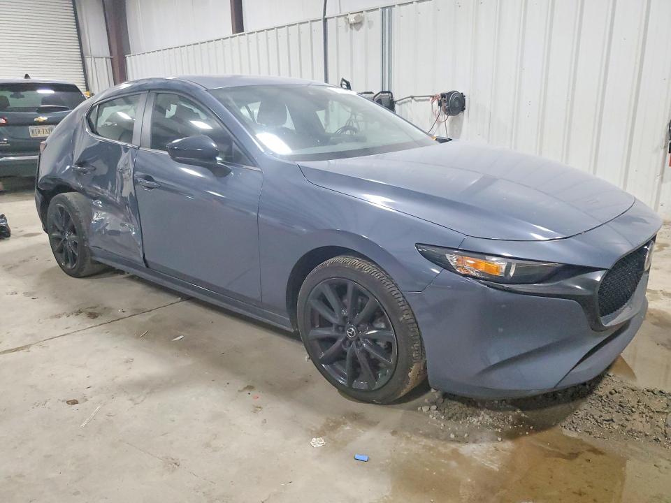 Продажа на аукционе авто 2023 Mazda 3, vin: JM1BPALM6P1600356, номер лота: 63203036