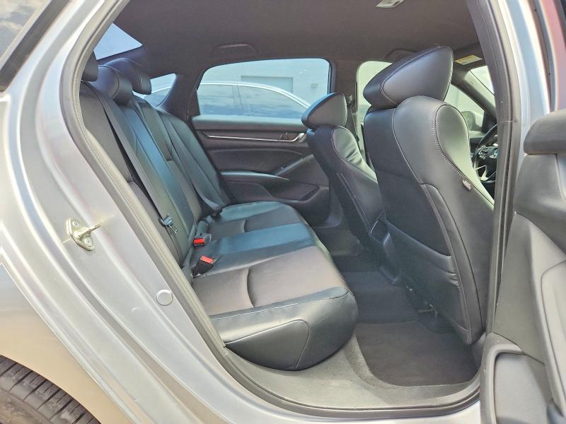 Продажа на аукционе авто 2018 Honda Accord, vin: 1HGCV1F35JA188792, номер лота: 61638656