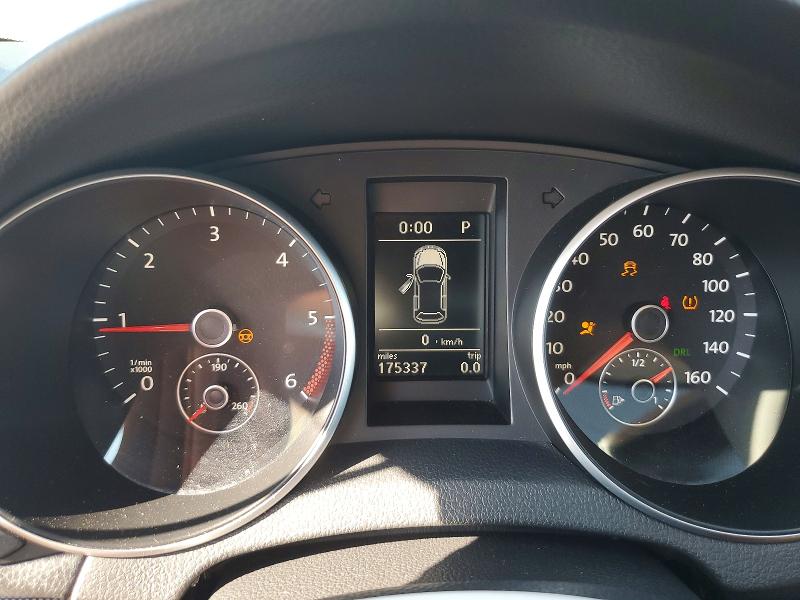61001236 :رقم المزاد ، 3VWTL7AJ2AM660850 vin ، 2010 Volkswagen Jetta مزاد بيع
