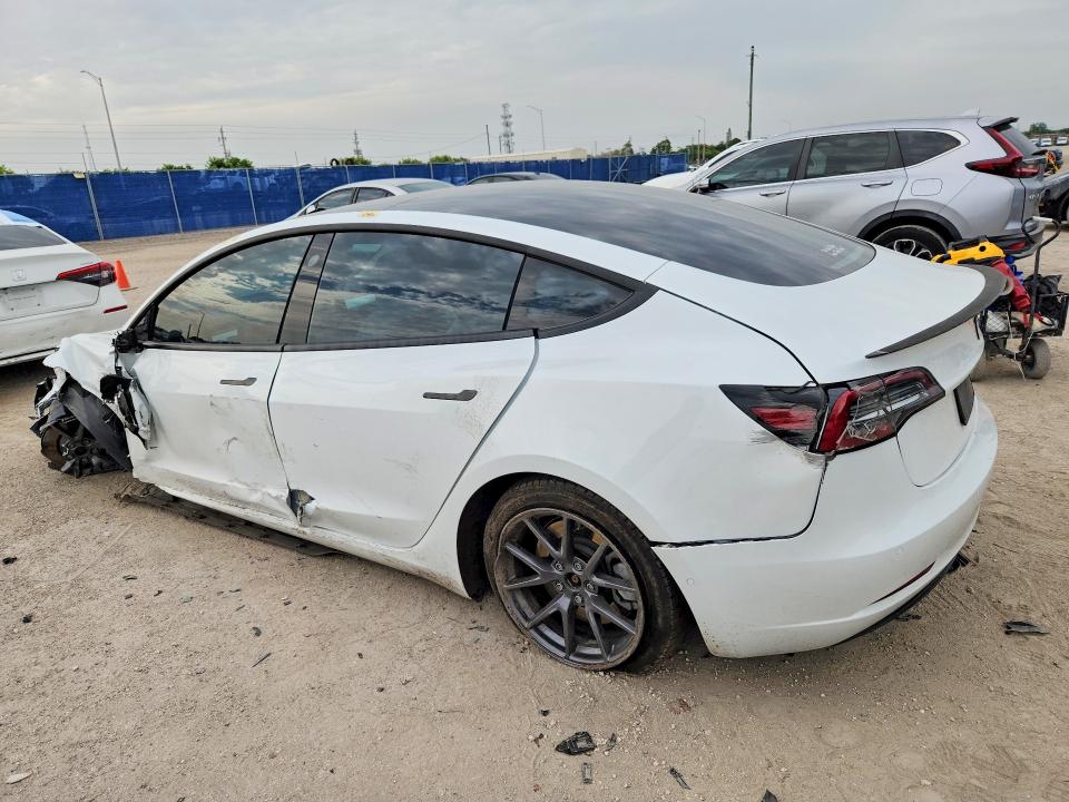 Продажа на аукционе авто 2021 Tesla Model 3, vin: 5YJ3E1EB8MF856085, номер лота: 60607196