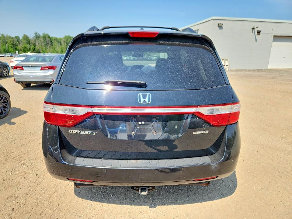 61127606 :رقم المزاد ، 5FNRL5H9XDB503413 vin ، 2013 Honda Odyssey مزاد بيع