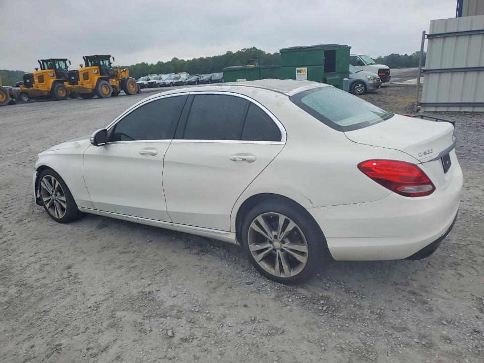 61024246 :رقم المزاد ، 55SWF4KB3FU076318 vin ، 2015 Mercedes-benz C مزاد بيع