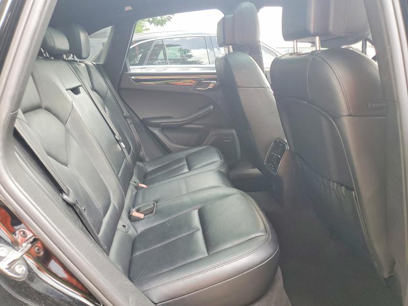 61914086 :رقم المزاد ، WP1AA2A55HLB08582 vin ، 2017 Porsche Macan مزاد بيع