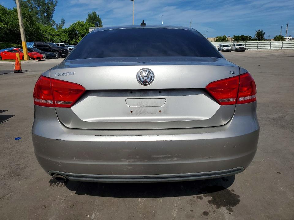 62203246 :رقم المزاد ، 1VWBP7A32CC054468 vin ، 2012 Volkswagen Passat مزاد بيع