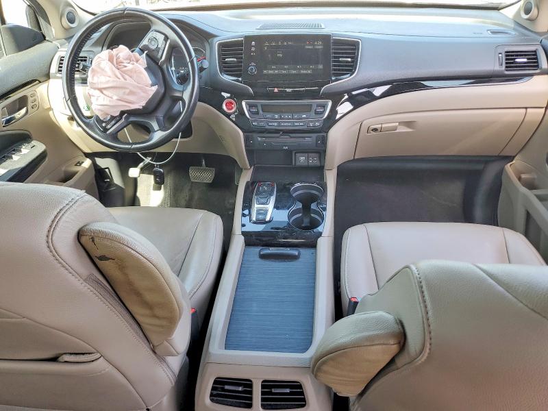 60961736 :رقم المزاد ، 5FNYF5H68KB001358 vin ، 2019 Honda Pilot مزاد بيع