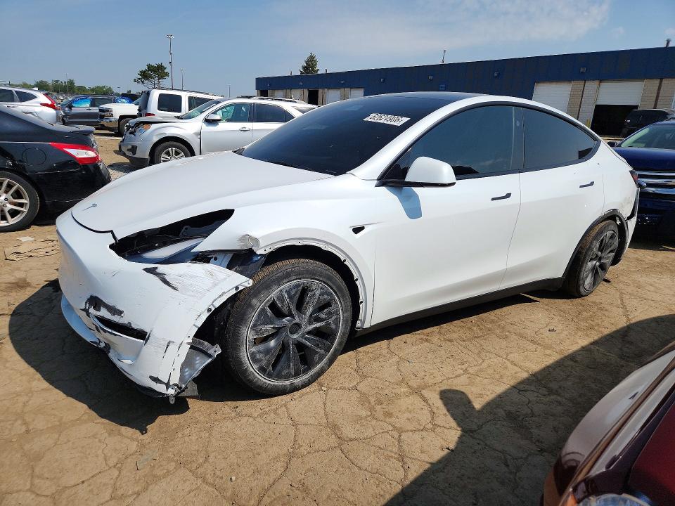 62624906 :رقم المزاد ، 7SAYGAEE0RF098764 vin ، 2024 Tesla Model Y مزاد بيع