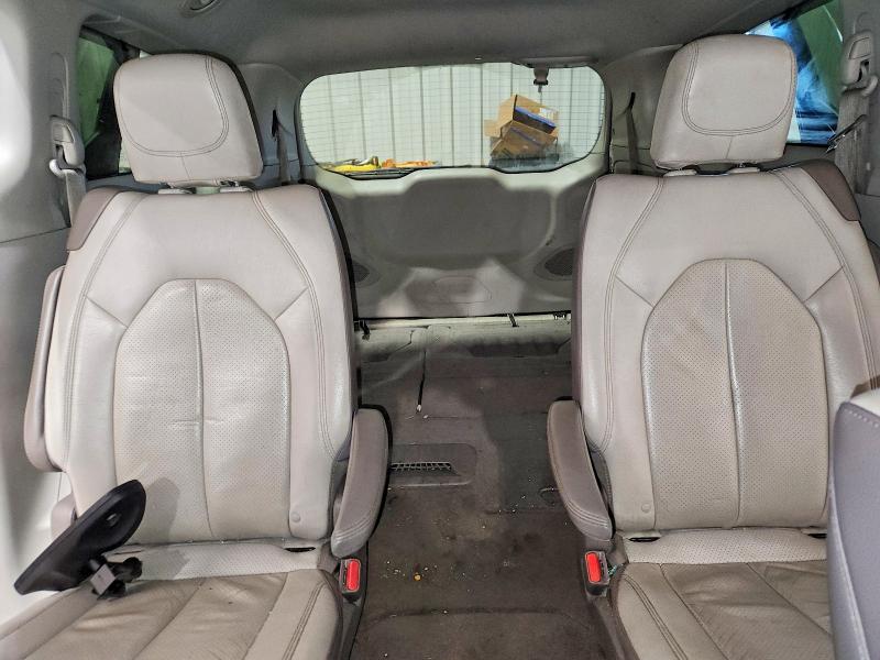 63140696 :رقم المزاد ، 2C4RC1EG9HR757605 vin ، 2017 Chrysler Pacifica مزاد بيع
