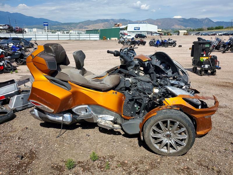 62918266 :رقم المزاد ، 2BXNBDD13EV000069 vin ، 2014 Can-am Spyder Roadster مزاد بيع