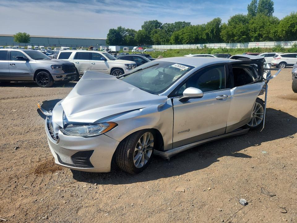 2019 Ford Fusion მანქანა იყიდება აუქციონზე, vin: 3FA6P0LU3KR143506, აუქციონის ნომერი: 62506306