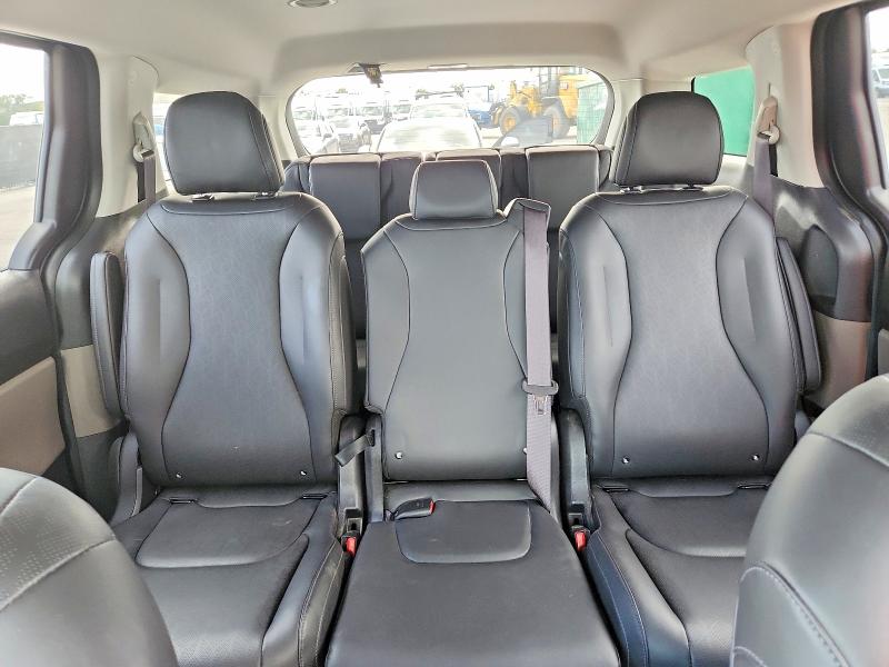 Продаж на аукціоні авто 2026 Kia Carnival, vin: KNDNB5K38T6584654, номер лоту: 63338566